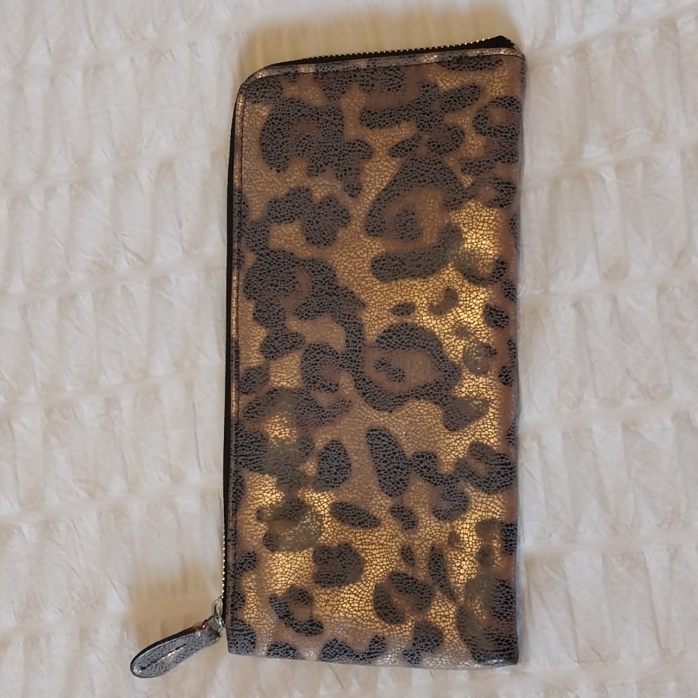 Animal print metallic clutch purse